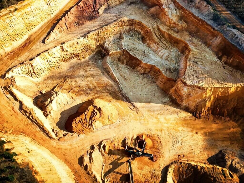 Richiesta per una Concessione all’escavazione di materiale litoide da parte del comune di Germignaga