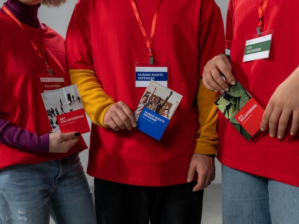 AFFIDAMENTO DIRETTO PER LA FORNITURA DI NASTRINI DA CONFERIRE AGLI OPERATORI DEI CORPI E DEI SERVIZI DELLA POLIZIA LOCALE, OPERATORI E VOLONTARI DEL SISTEMA DI PROTEZIONE CIVILE DI REGIONE LOMBARDIA CHE HANNO OPERATO NEL CORSO DELL’EVENTO GIOCHI OLIMPICI E PARAOLIMPICI INVERNALI MILANO-CORTINA 2026